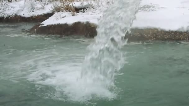 Водяний струмінь джерела сірководню — стокове відео