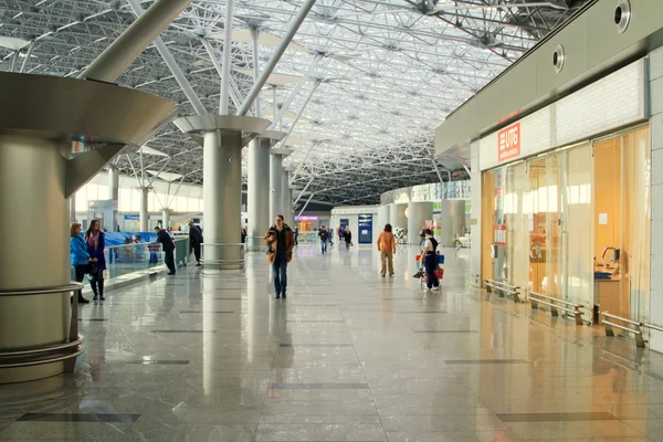 Moscow, Russian federation, March 06,2015: Interior of airport Vnukovo. — Stock Photo, Image