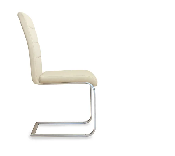 Moderna silla de oficina de cuero beige. Aislado —  Fotos de Stock