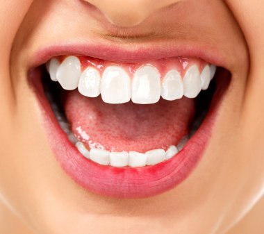 Kadın açık ağzı ile