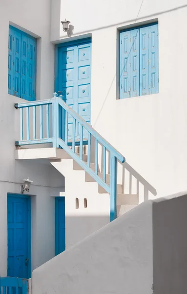 Uma típica casa privada na ilha do Mediterrâneo — Fotografia de Stock