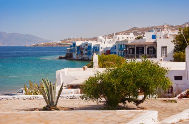Kent Meydanı ile küçük Venedik içinde görüş-in. Mykonos. G