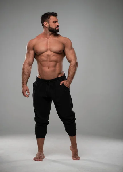 Fitness Modelo Masculino Estúdio — Fotografia de Stock