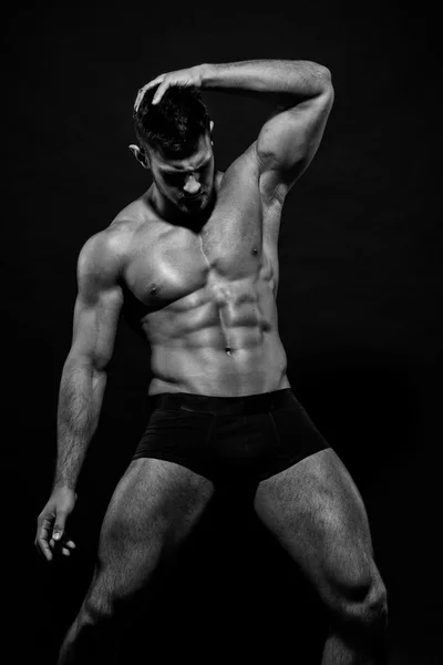 Good-looking fit male model — Stock Photo, Image