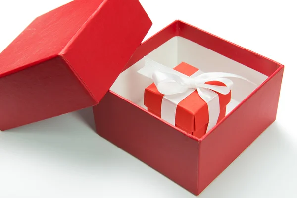 红色礼品盒 — 图库照片