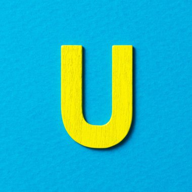 Ahşap alfabesinde U büyük harf