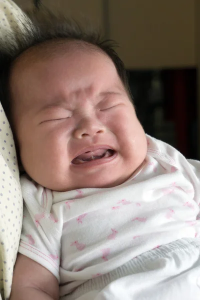 Crying Asian infant — Stock Photo, Image