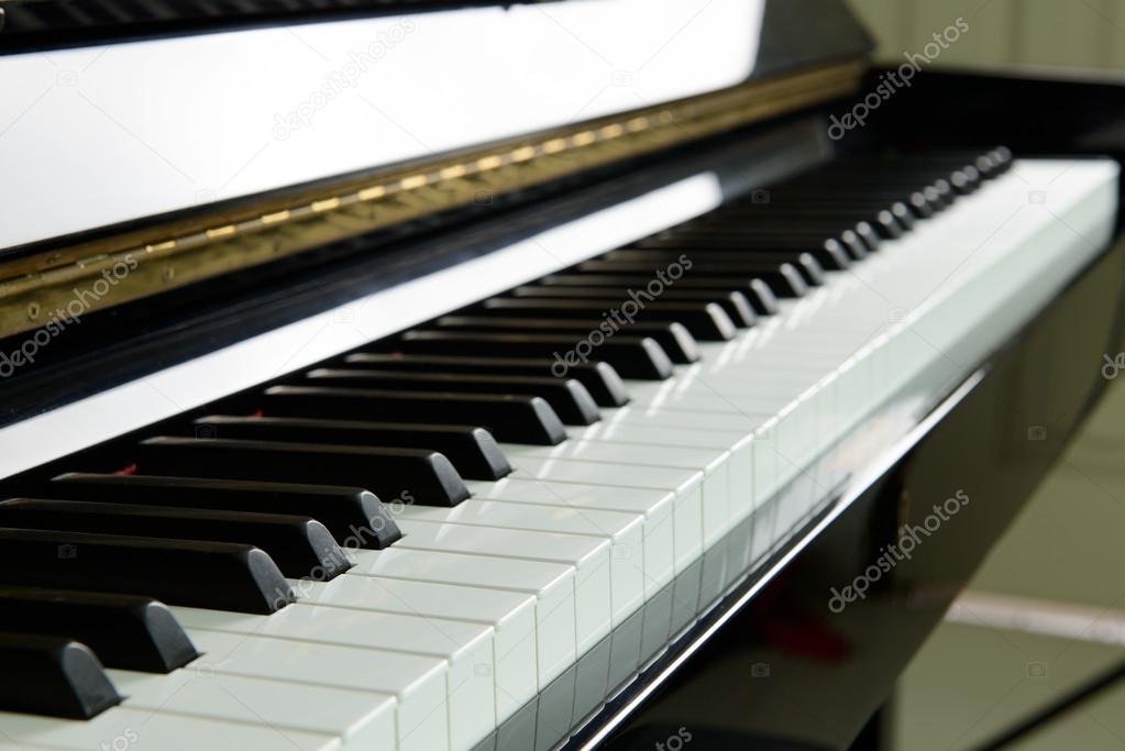 Black white piano keyboard
