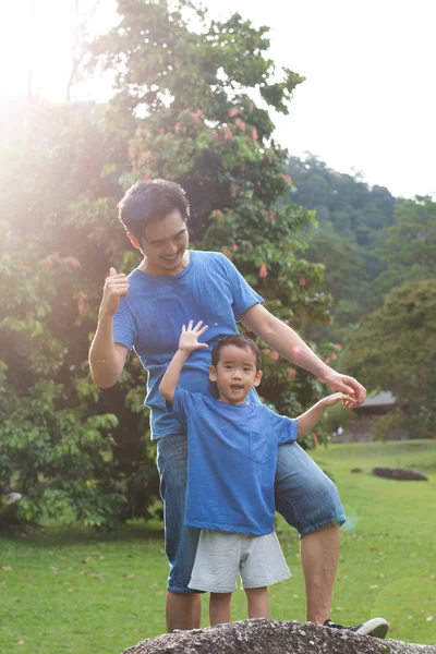 Père et fils — Photo