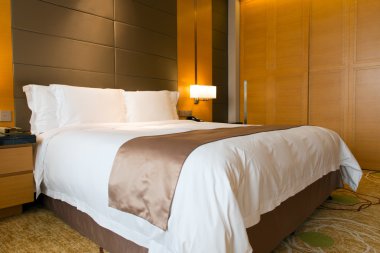 Lüks otel yatak odası