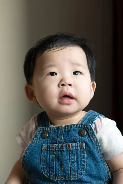 Asiático bebê menina — Fotografia de Stock