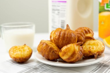 Brezilya peynirli ekmek ya da pao de queijo