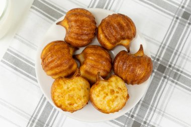 Brezilya peynirli ekmek ya da pao de queijo