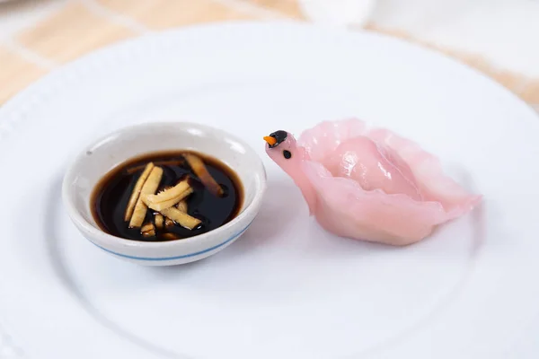 Chinese Har Gao Dim Sum dumplings in the shape of a swan — Stock Photo, Image