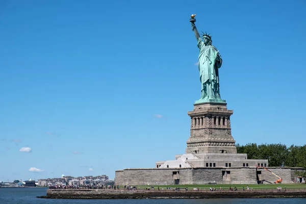 뉴욕 시에서의 자유의 여신상 — 스톡 사진