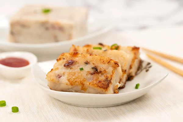 Pan fried Chinese radish cake — Stock Photo, Image