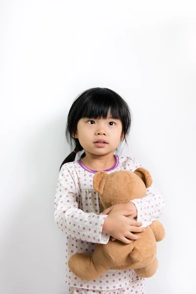 Malá Asiatka s Medvídek — Stock fotografie