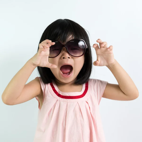 Kleines asiatisches Kind — Stockfoto