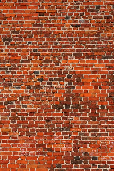Brick wall texture. Wzór starych i nowych cegieł. — Zdjęcie stockowe