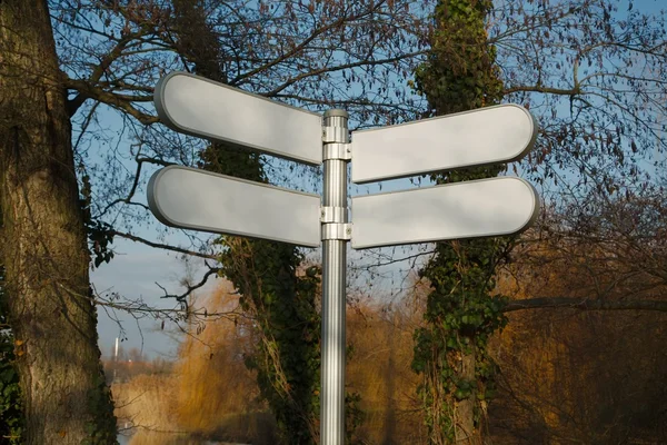 Blank Direction Signs — Stock Photo, Image