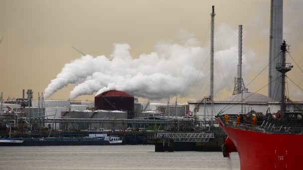 Refinaria e central eléctrica — Vídeo de Stock