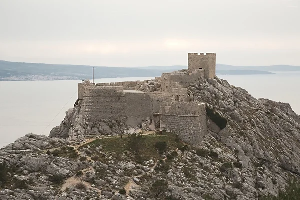 Befästningen på en klippa — Stockfoto
