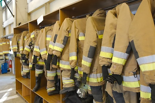Vestiti da vigile del fuoco — Foto Stock