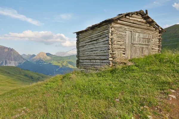 Lada i Alperna — Stockfoto