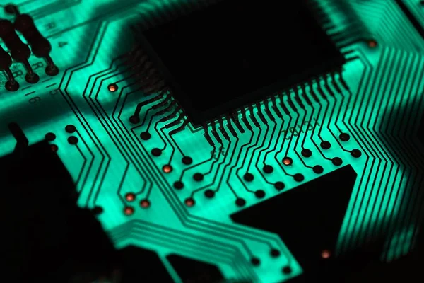 Tecnología electrónica de placa de circuito de primer plano — Foto de Stock