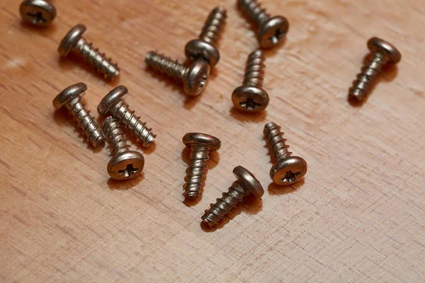 Screws on a table — Stock Photo, Image