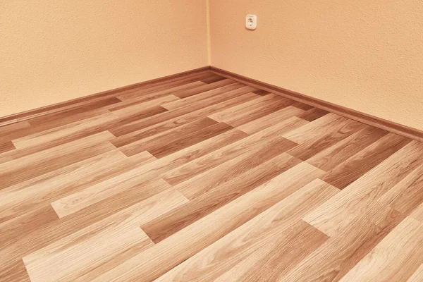寄木細工の床室内空の部屋コーナー — ストック写真