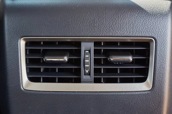 Ventilaciones de aire del coche primer plano —  Fotos de Stock
