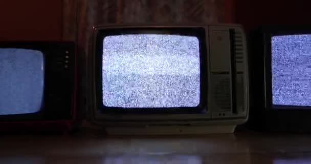 Old TV screens no signal — Stock Video