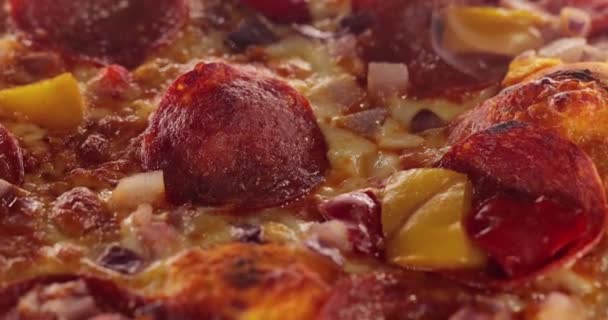 热气腾腾的比萨饼 — 图库视频影像