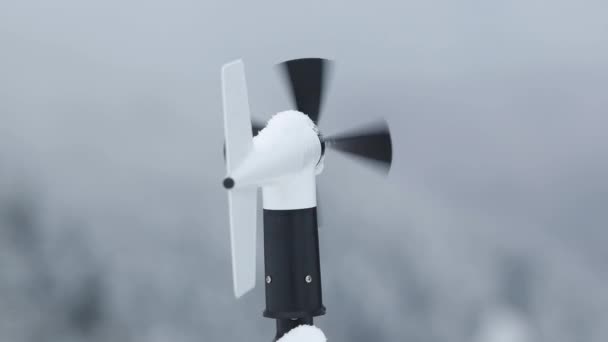Anemómetro de viento instrumet velocidad de medición — Vídeos de Stock