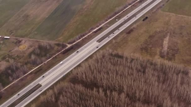 Autostrada z ruchem — Wideo stockowe