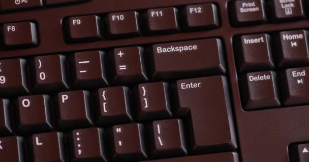 Toucher le clavier Entrée appuyez sur la touche — Video