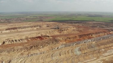 Kömür Madeni Kazısı İnsansız Hava Aracı Yukarıdan Aşağıya Görünümü