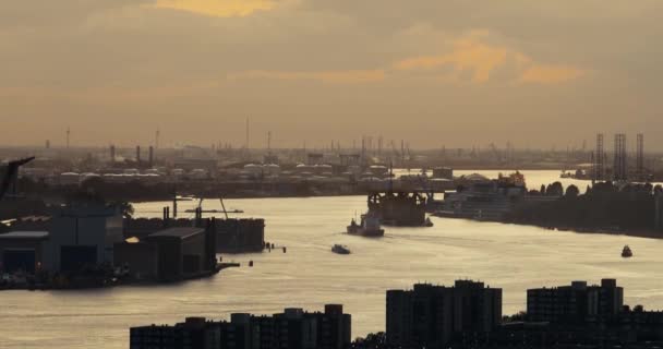 Rotterdam Voies navigables industrielles occupées — Video