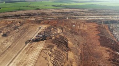 Açık pencereden tren yolculuğu