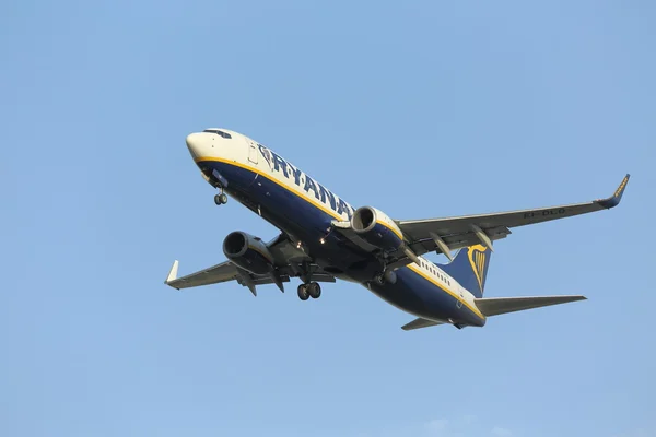 Plane taking off — Stock Photo, Image