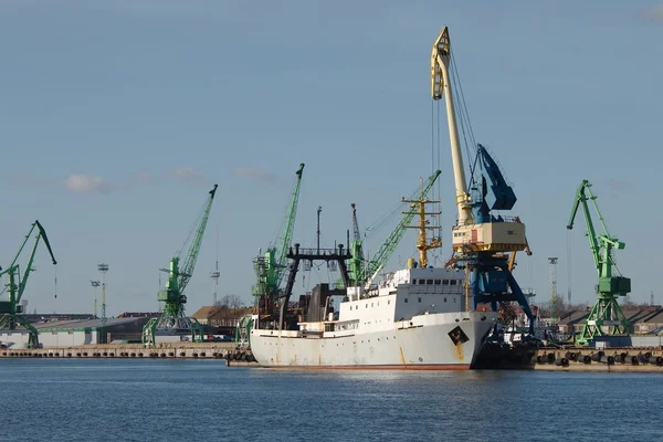 Industrial dock — Stock Photo, Image