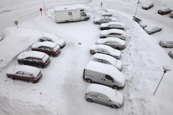 Vinter parkering — Stockfoto