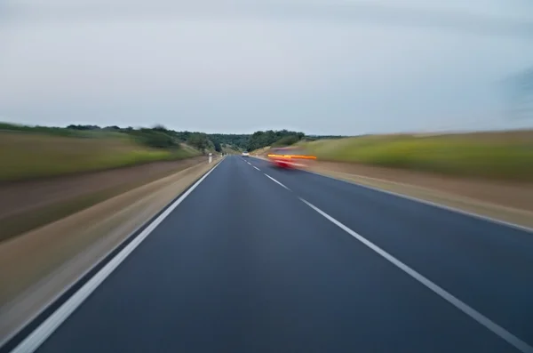 Desfoque de movimento de viagem rodoviária — Fotografia de Stock