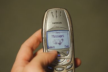Eski Nokia cep telefonu