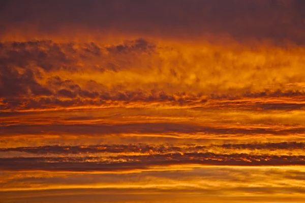 배경으로 일몰에서 아름 다운 구름 — 스톡 사진