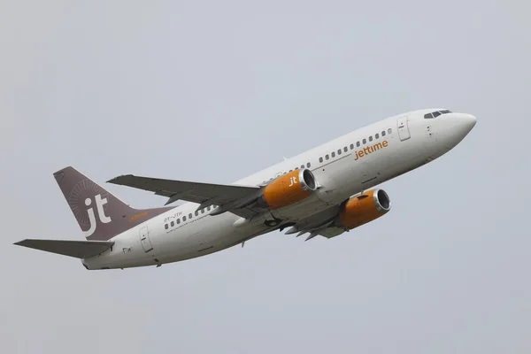 Plane taking off — Stock Photo, Image