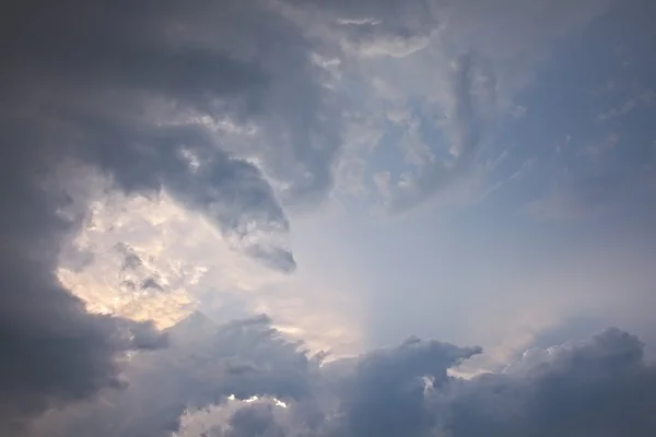 Nuvens no céu — Fotografia de Stock