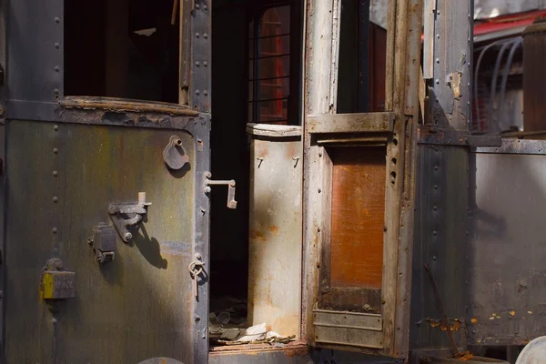 Transporte ferroviário abandonado — Fotografia de Stock