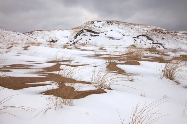 Sanddyner med snö — Stockfoto